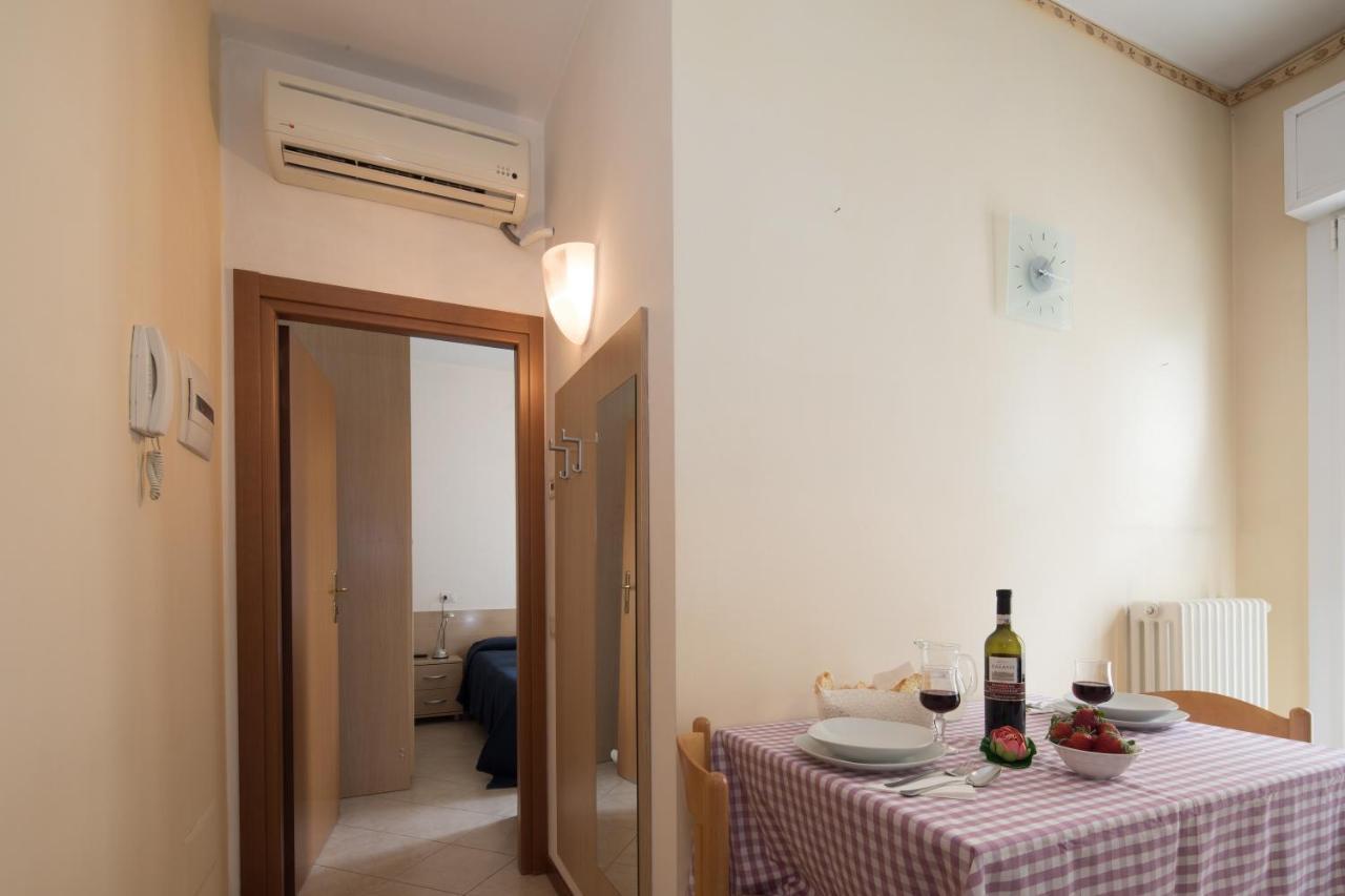 Residence Uno Studio&Suites Rimini Exterior photo